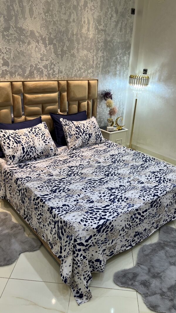 IMG_6685 Midnight Safari